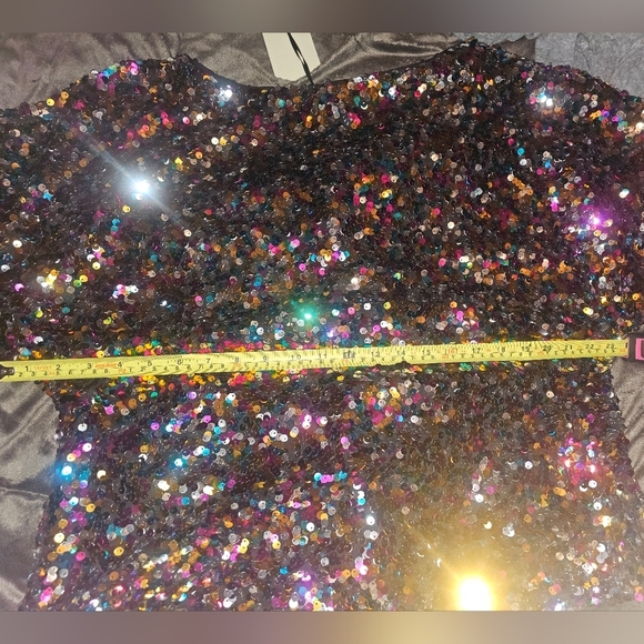 Bling Fling Sequin Top - Picture 15 of 15